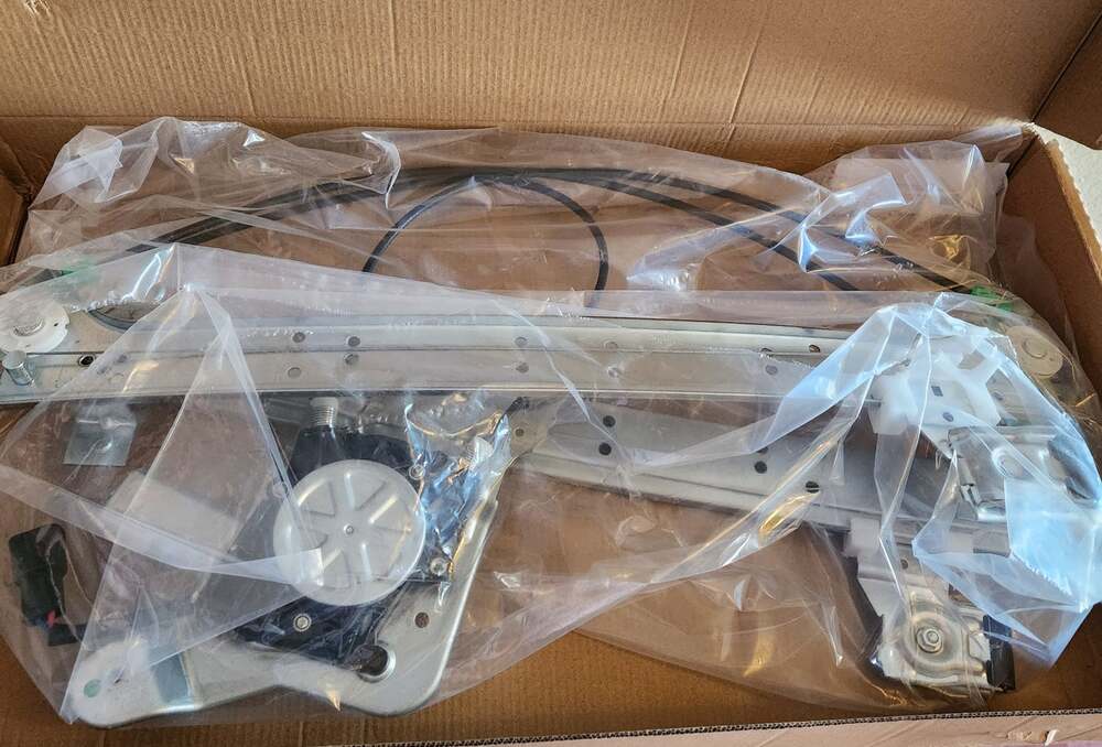 Rear Left Driver Side& Rear Right Passenger Side Power Window Regulators w/Motor
